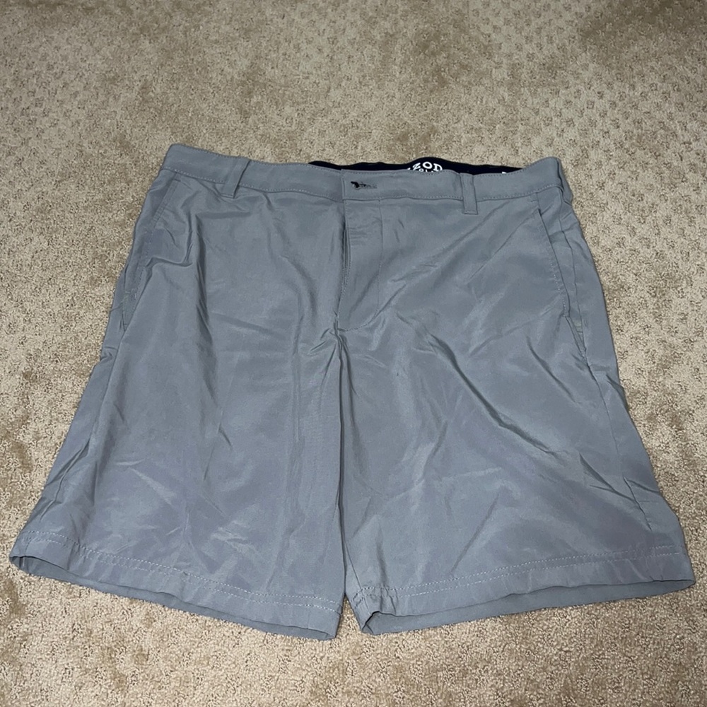 IZOD golf shorts